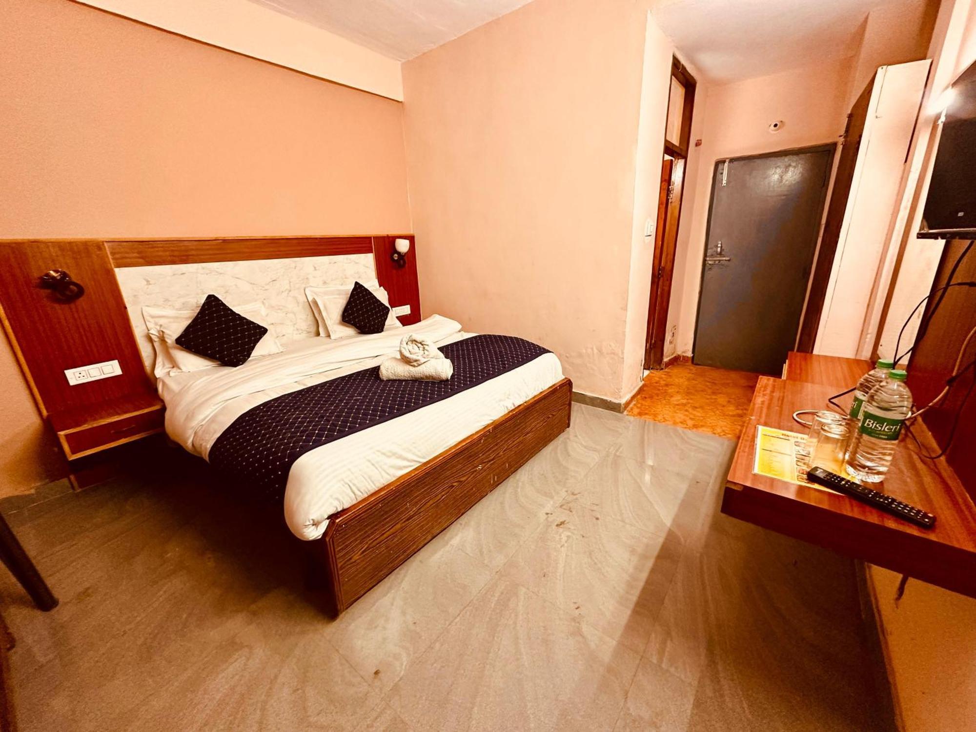 Hotel D Kanchan Manali Esterno foto