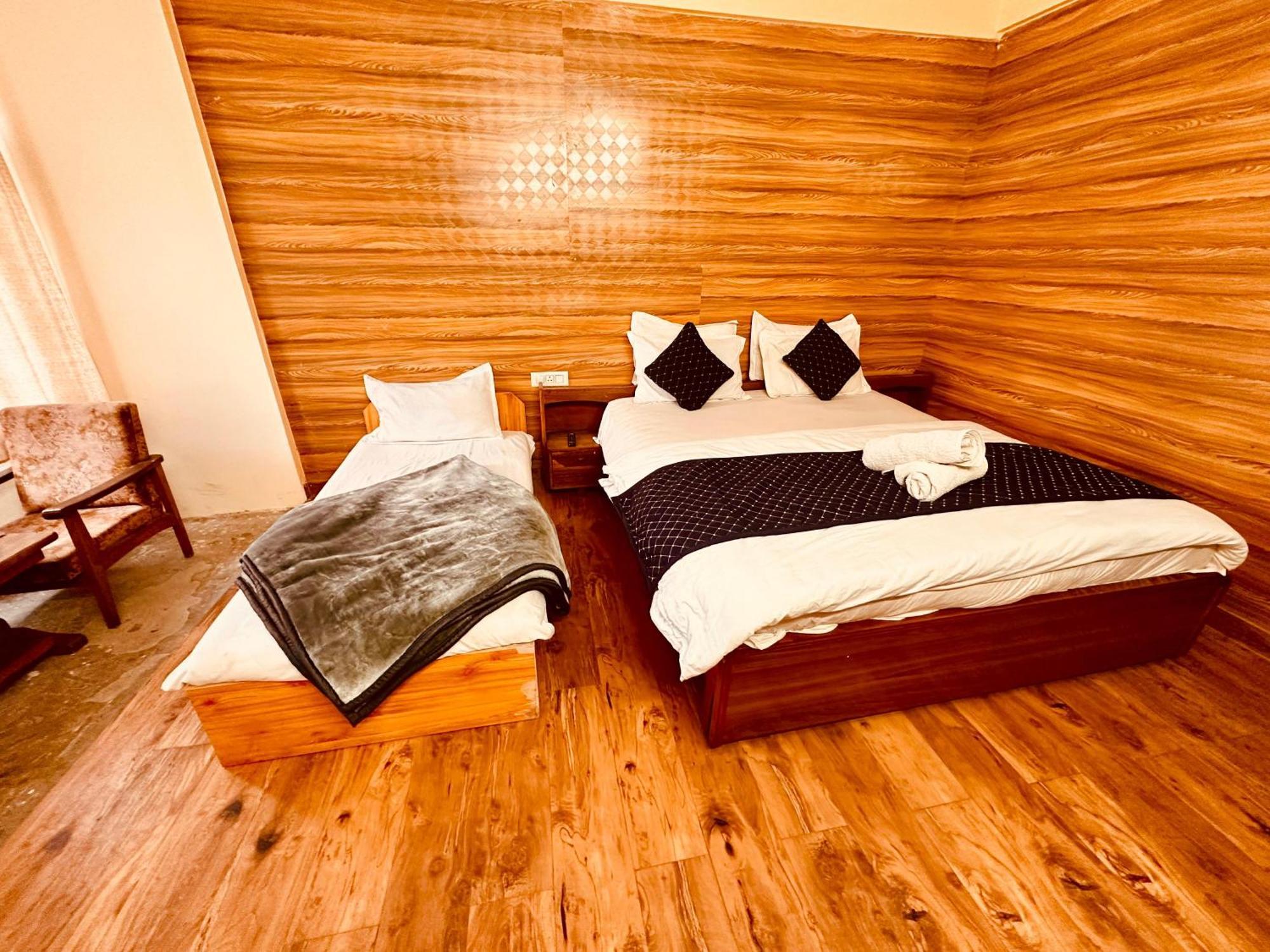 Hotel D Kanchan Manali Esterno foto