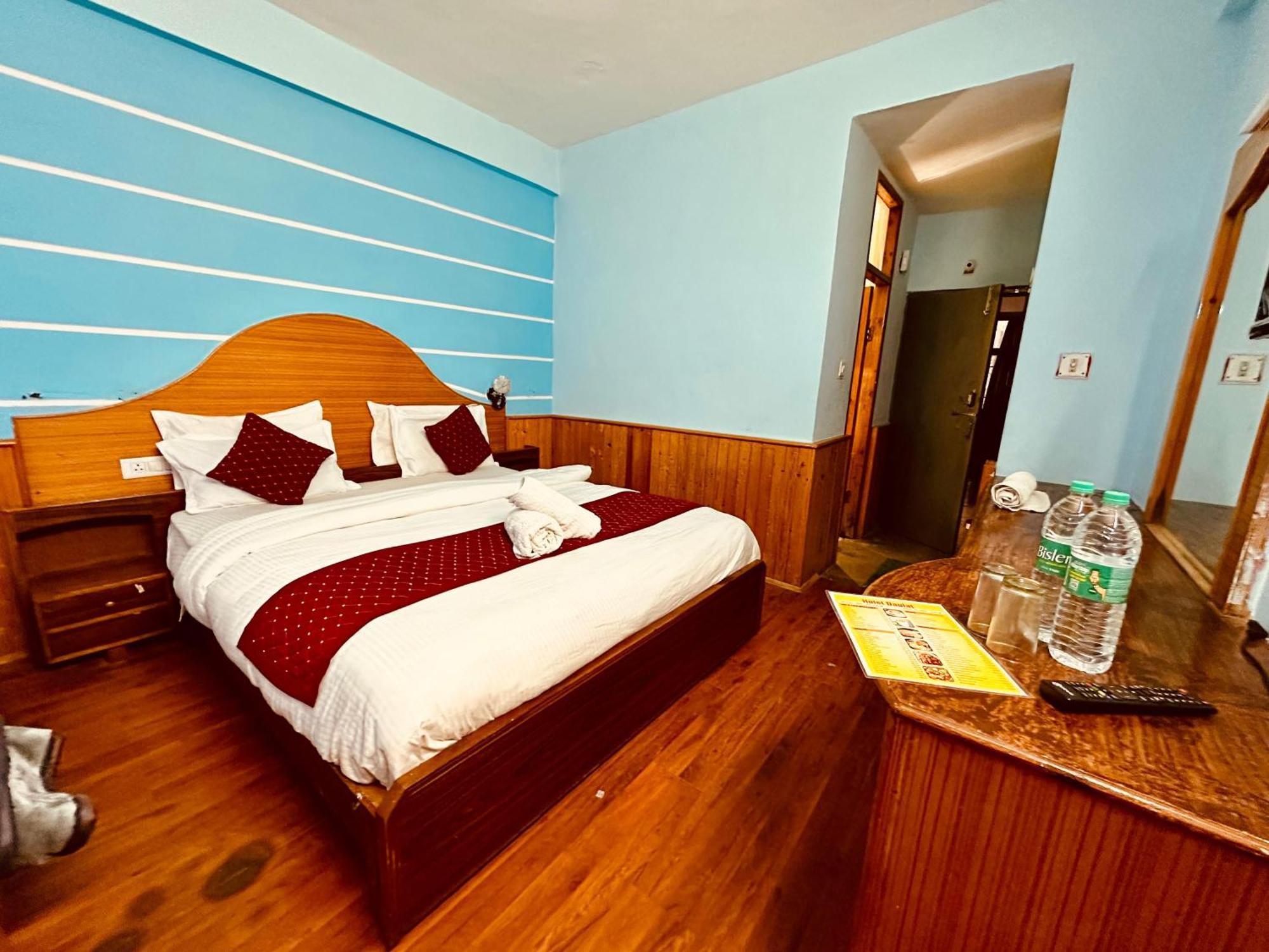 Hotel D Kanchan Manali Esterno foto