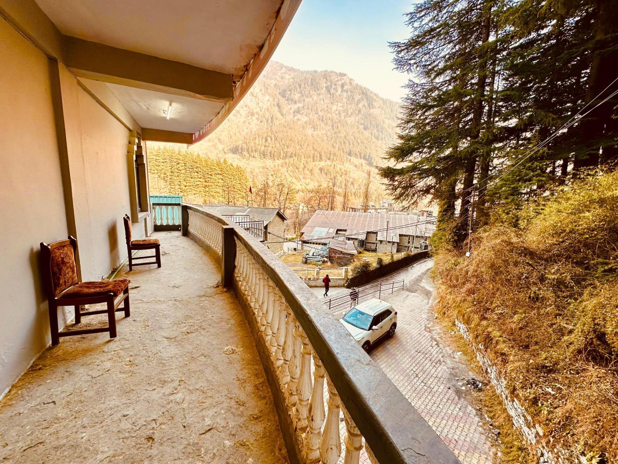 Hotel D Kanchan Manali Esterno foto