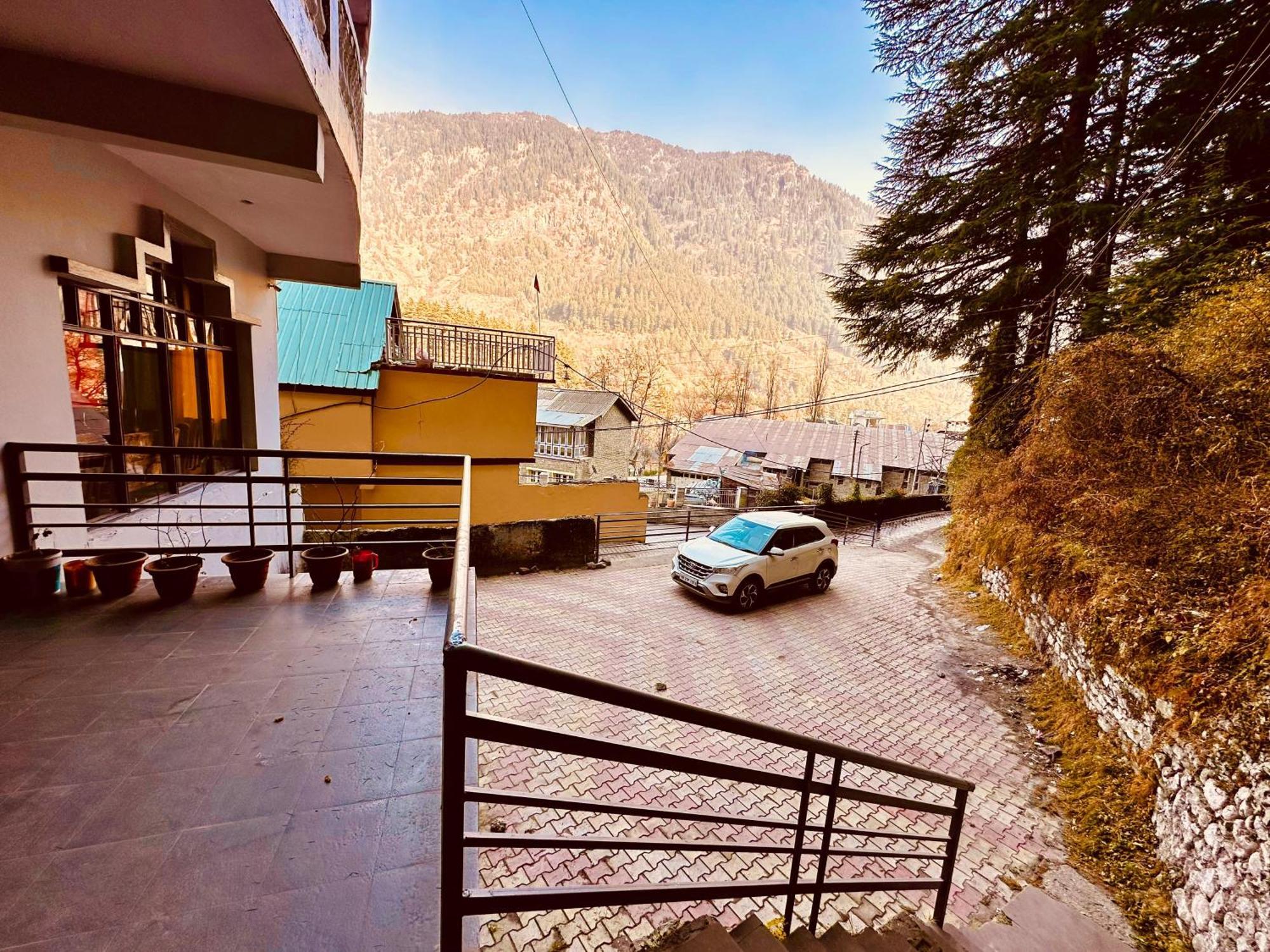 Hotel D Kanchan Manali Esterno foto